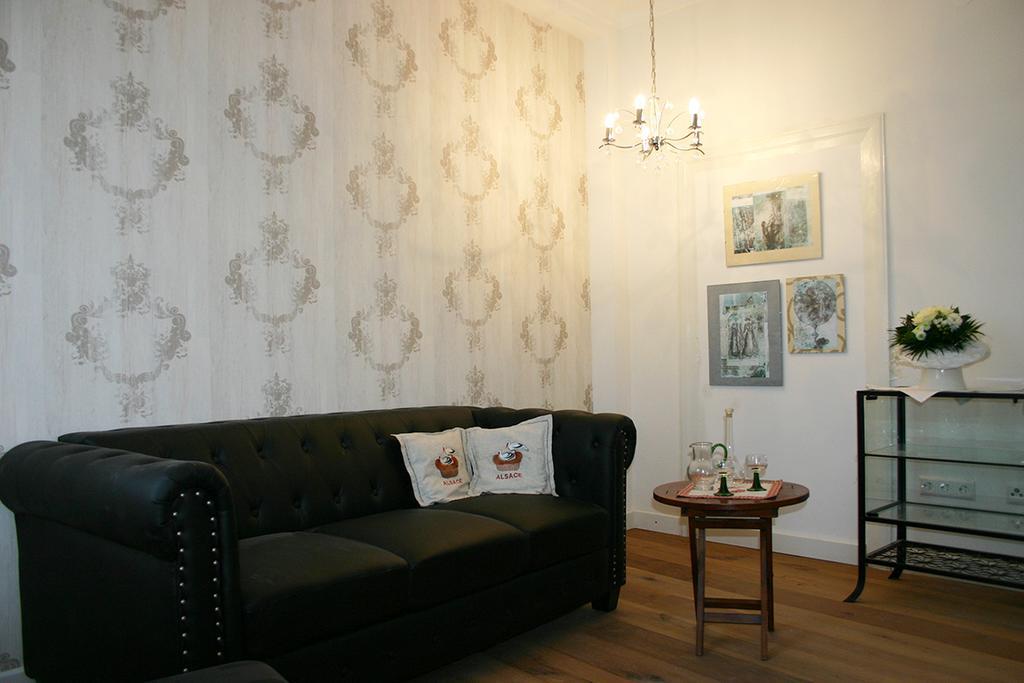 Apartment Koenigstrasse باد بيرغزابيرن الغرفة الصورة